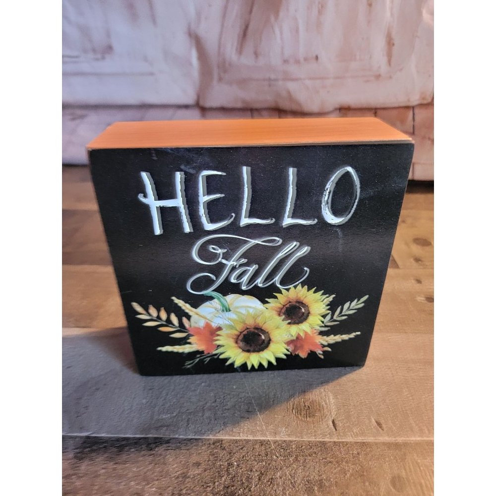 Hello Fall pumpkin Flower hay Wooden decor autumn
